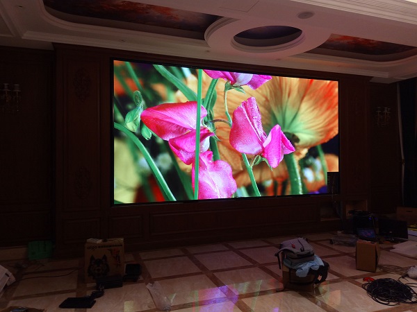 led screen indoor advertising display